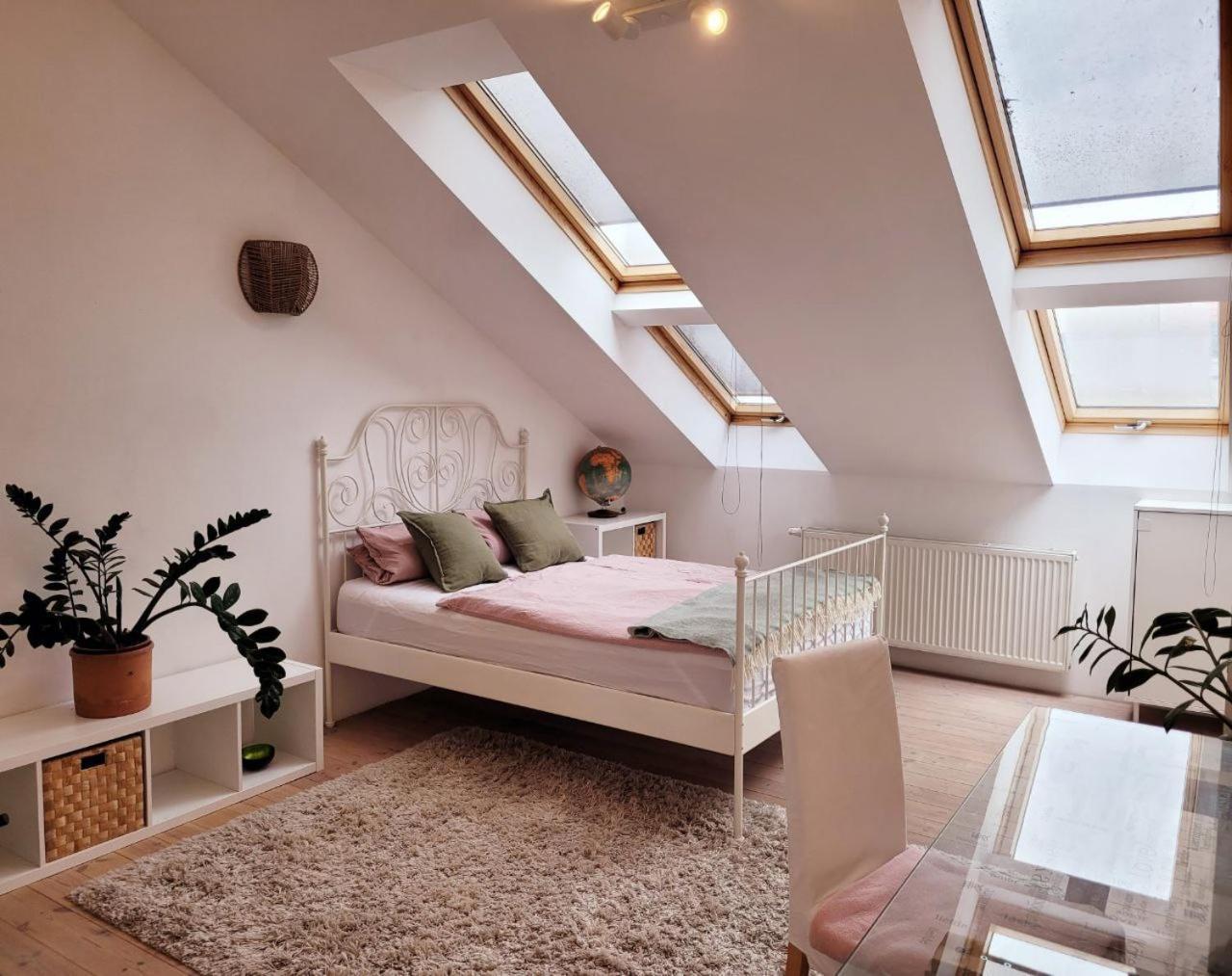 Room In Berlin City Center Экстерьер фото