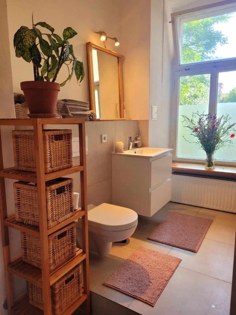 Room In Berlin City Center Экстерьер фото