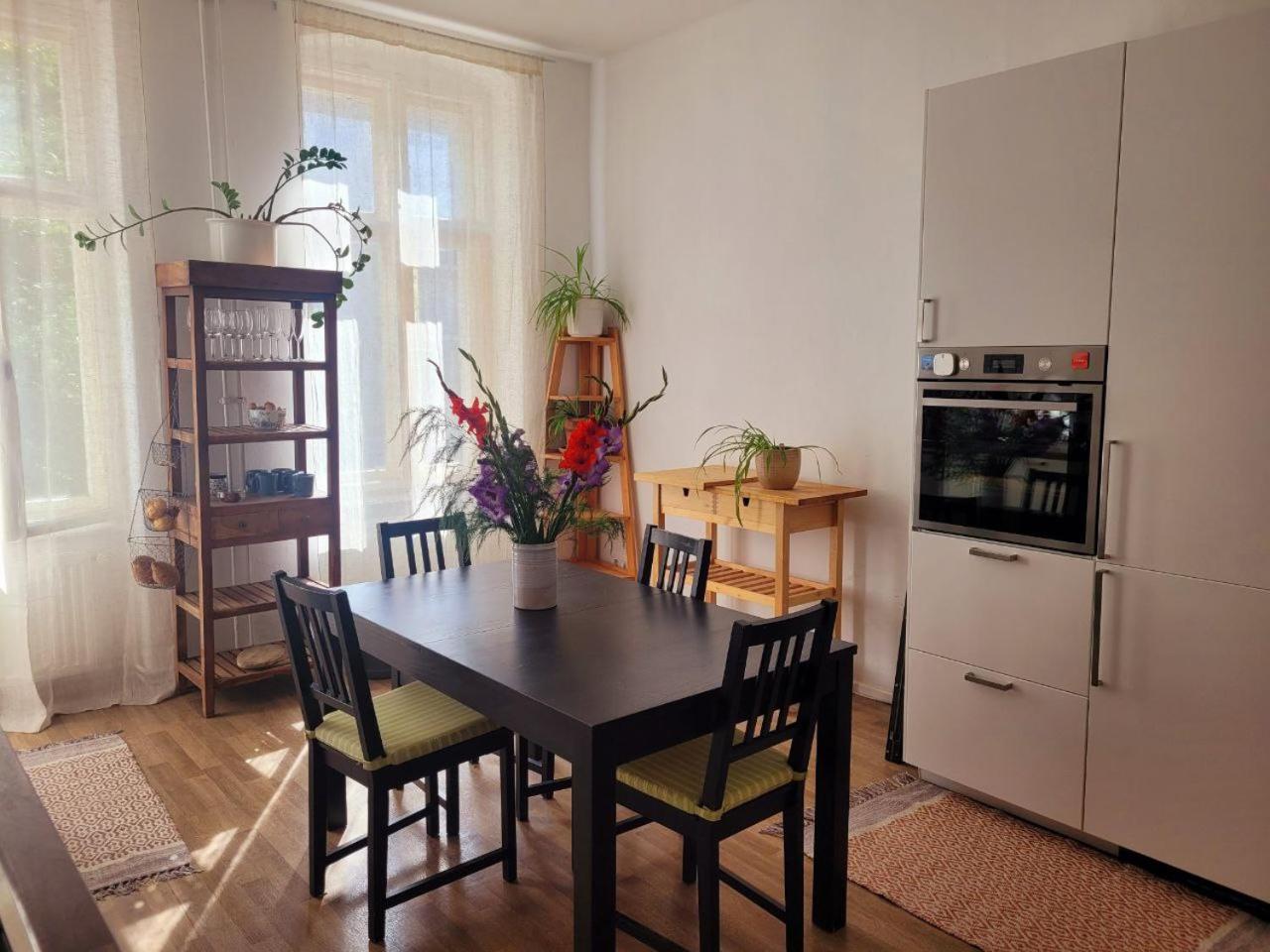 Room In Berlin City Center Экстерьер фото